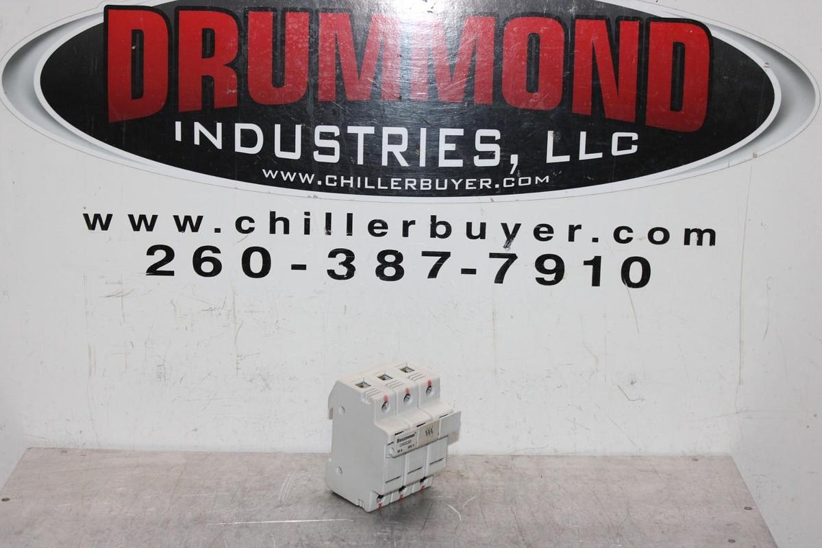 Used BUSSMAN FUSE HOLDER CHCC3D 30 AMP 3-POLE 600 VOLT FOR CLASS CC FUSES CHCC