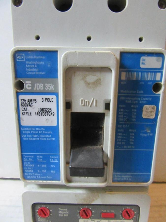 Used (1) CUTLER HAMMER JDB35k CIRCUIT BREAKER JDB3225 225 AMP 600 VAC 3-POLE