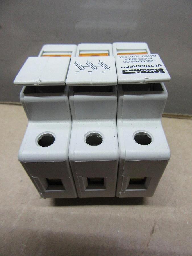 Used LOT OF 2 FERRAZ ULTRASAFE FUSE HOLDER USCC3  600V 30A 3-POLE **WARRANTY**