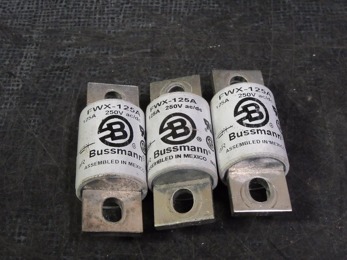 Used *SET OF 3* BUSSMANN SEMICONDUCTOR FUSE 125 AMP 250 VAC / VDC  MODEL: FWX-125A
