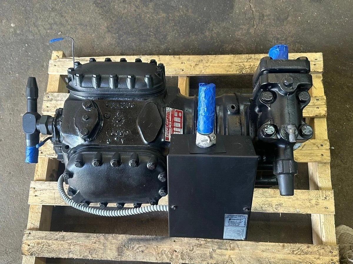 Used COPELAND SEMI-HERMETIC REFRIGERANT COMPRESSOR MODEL 4DH1-2500-TSK 208/230-460 V