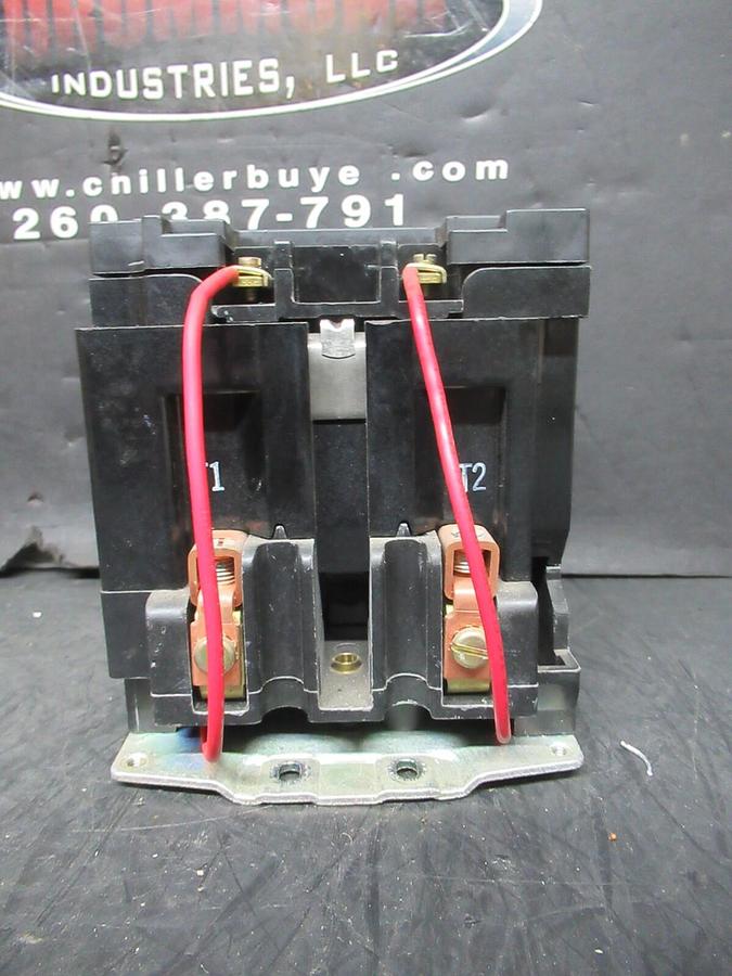 Used SQUARE D NEMA SIZE 2 CONTACTOR 8502SDG1 SER. A 230 VAC 7.5 HP COIL: 220/240 VOLT