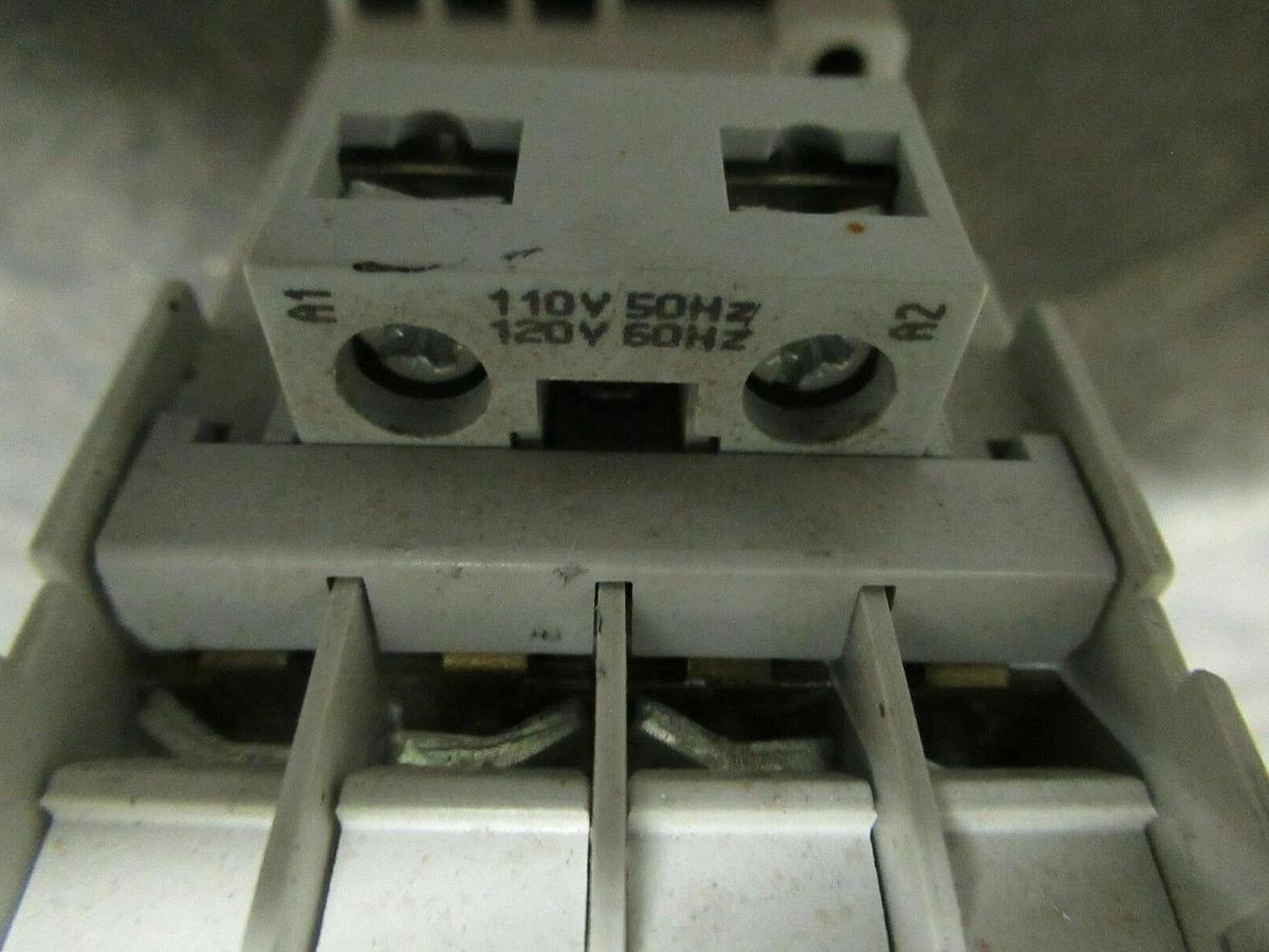 Used SPRECHER + SCHUH CONTACTOR CA7-16-10 30 AMP 600 VAC 3 POLE 15 HP COIL: 120V