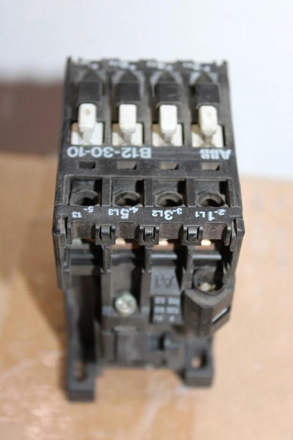 Used ABB CONTACTOR B12-30-10 21 AMP 600 VAC 3-POLE 10 HP *LOT OF 2*