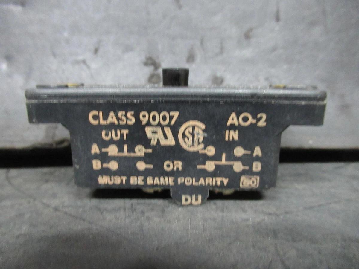 Used SQUARE D LIMIT SWITCH CLASS 9007 AO-2 600 VOLT 15 AMP 2-POLE PUSH BUTTON