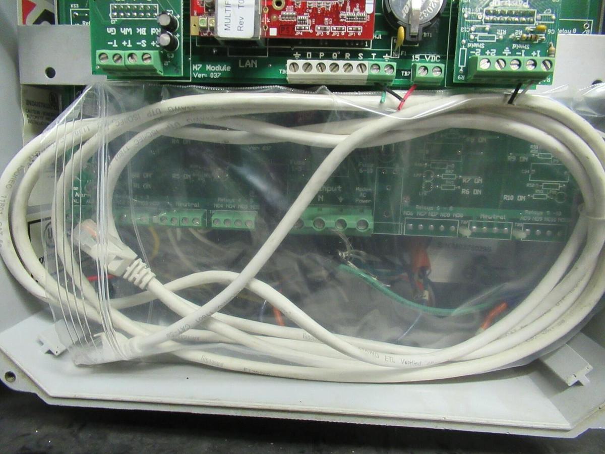 Used AQUATRAC INSTRUMENTS MULTIFLEX COOLING TOWER CONTROLLER M5T-CP-T2-TF-RC DRIVE