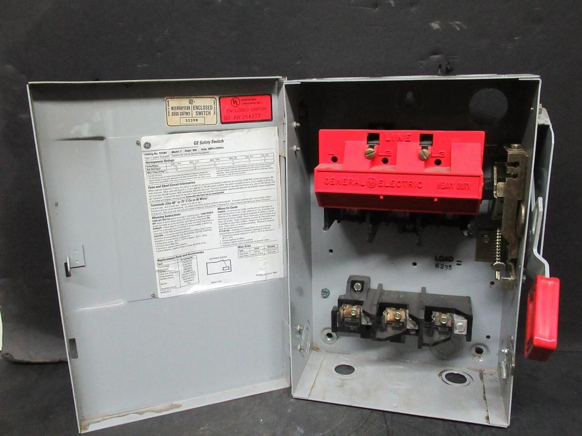 Used GE TYPE 1 ENCLOSED SAFETY SWITCH TH3361 MODEL: 7 30 AMP 600 VAC 20 HP *WARRANTY*