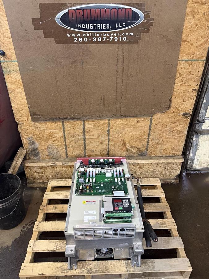 Used RELIANCE ELECTRIC LIQUIFLO VARIABLE SPEED DRIVE 41LR4060 344 kVA 480 VAC 414 AMP