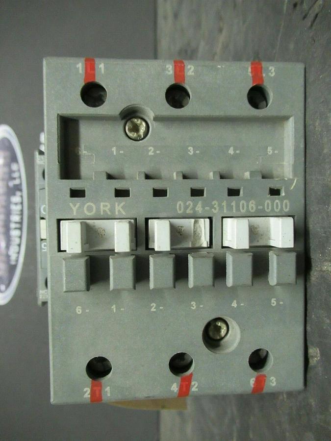 Used 80 AMP YORK CONTACTOR 024-31106-000 600 VAC 3 POLE **WARRANTY INCLUDED**