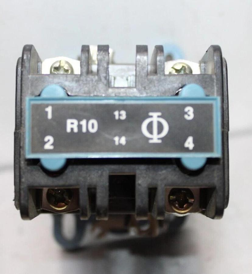 Used KRAUS & NAIMER CONTACTOR R10 30 AMP 600 VAC 2-POLE SINGLE PHASE COIL: 120V
