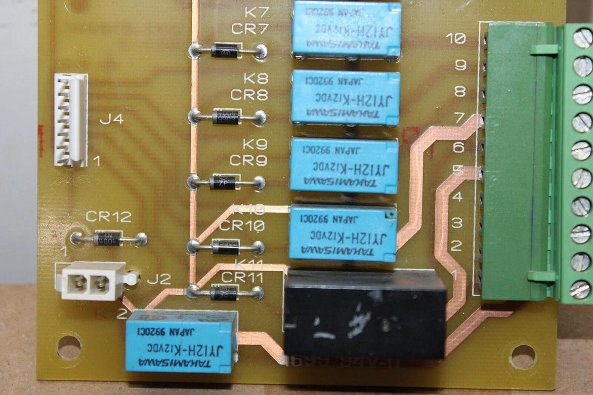 Used YORK CIRCUIT BOARD RELAY BOARD 031-01093C00 REV. B **WARRANTY INCLUDED**