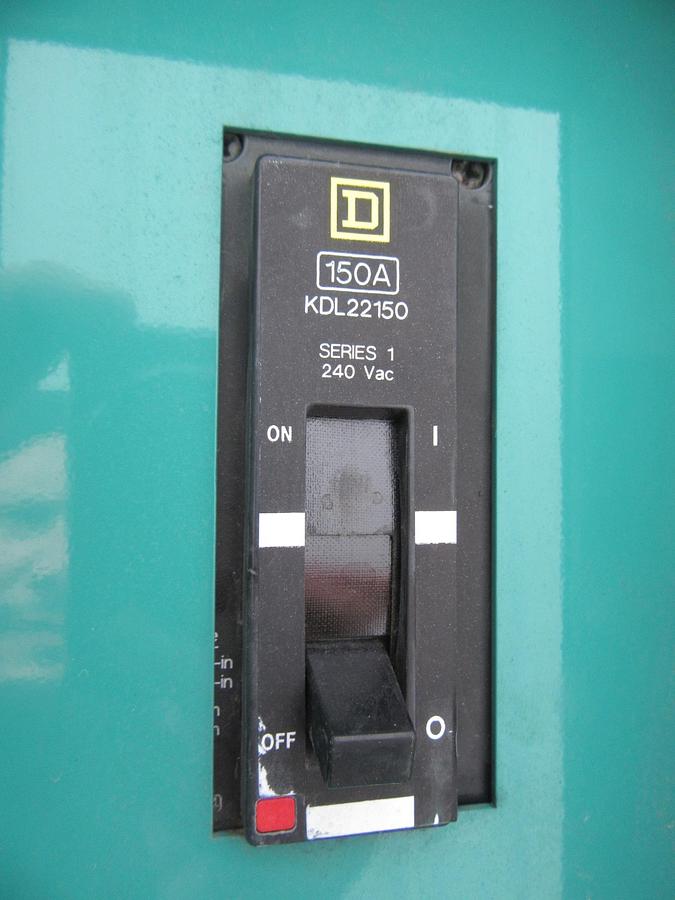 Used 35 KW DIESEL GENERATOR CUMMINS 120/240V B3.9-G2 RECONNECTABLE VIDEO WE SHIP