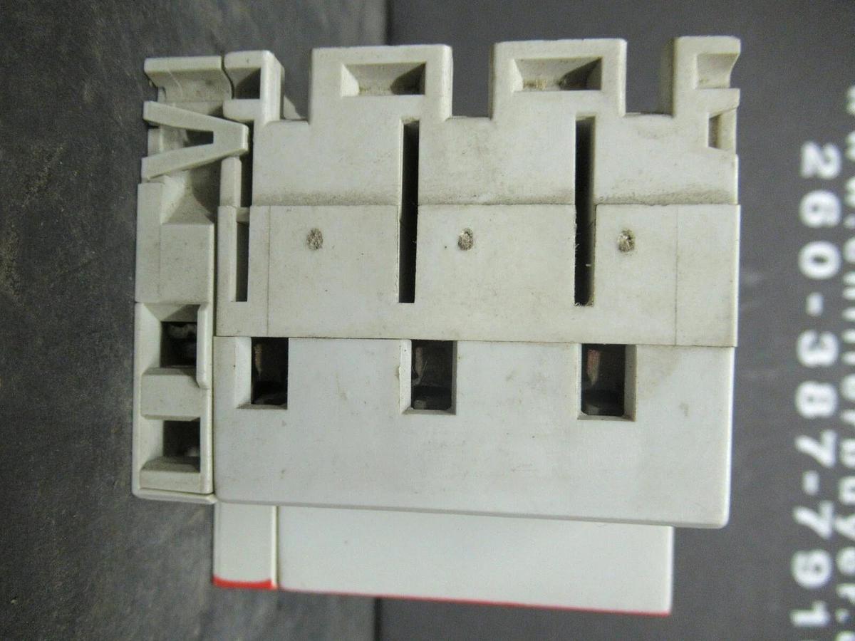 Used ABB MANUAL MOTOR START MS325 4-6.3 AMP 480 VAC W/ AUXILIARY CONTACTS