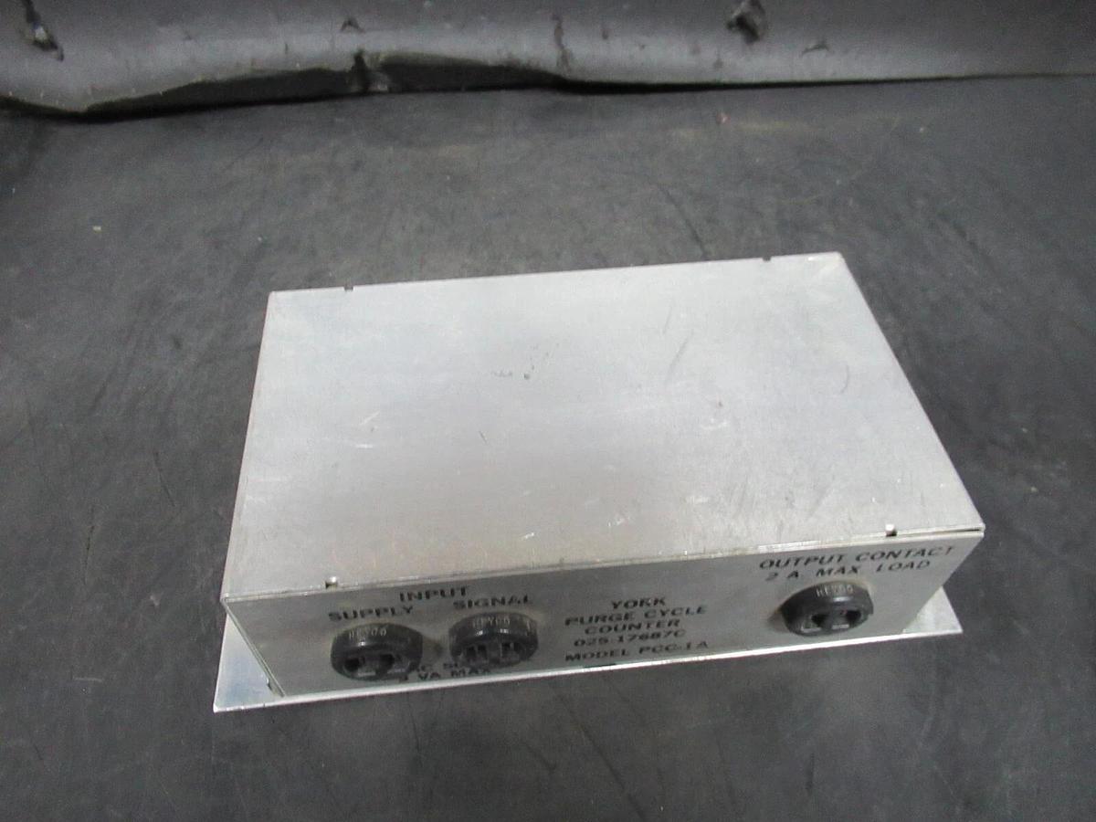 Used YORK PURGE CYCLE COUNTER 025-17687C PCC-1A 120 VAC 9 VA 50/60 HZ **WARRANTY**