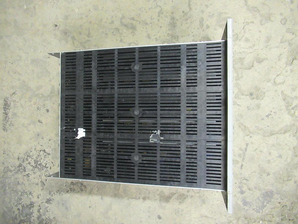 Used BENTLY NEVADA CHILLER MOTOR DRIVE 3300 SYSTEM SYS#: 1 JOB#: 0383117-00
