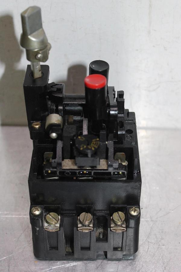 Used KLOCKNER-MOELLER OVERLOAD RELAY PZKM3-6,3 600 VAC 3-POLE 7.5 HP **WARRANTY**