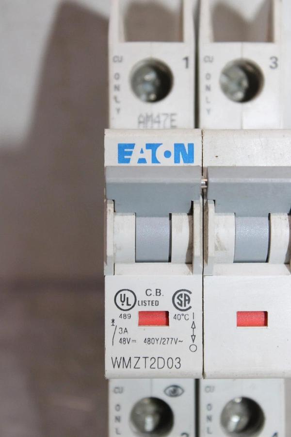Used EATON CIRCUIT BREAKER WMZT2D03 2-POLE 3 AMP 277/480 VAC AM47E