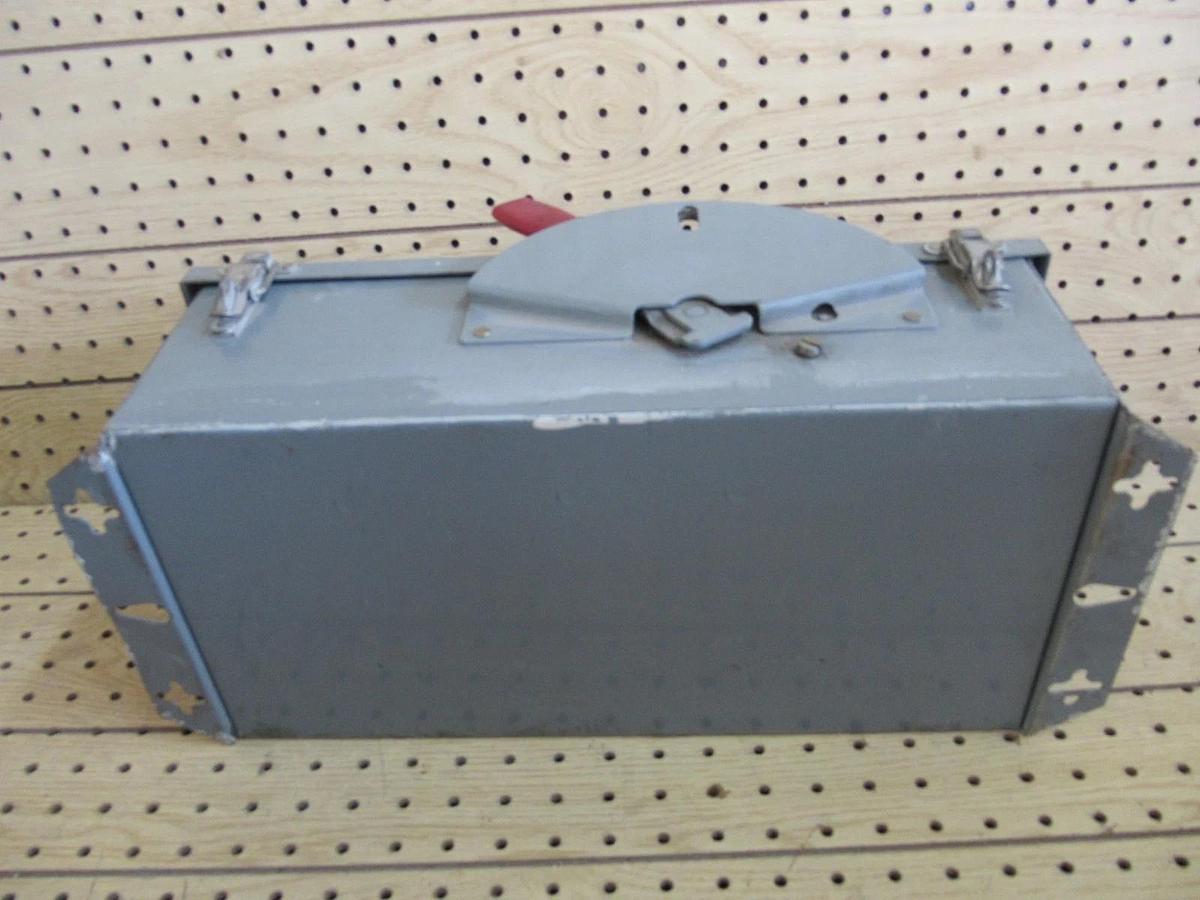 Used WESTINGHOUSE DISCONNECT SWITCH JHUN361 600VAC 20HP 30A 600VDC TYPE 12