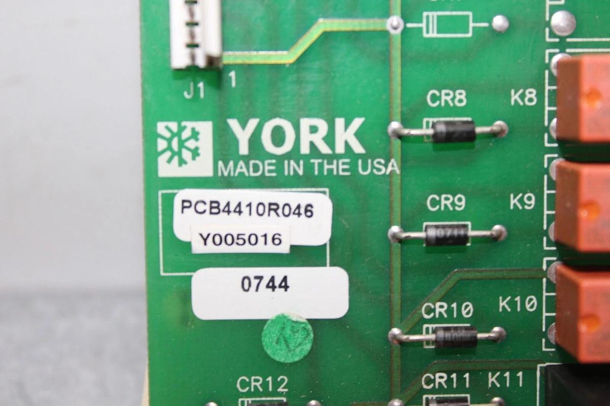 Used YORK RELAY CIRCUIT BOARD 031-02479-002 **WARRANTY INCLUDED**