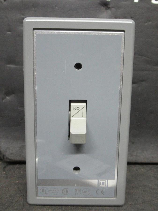NEW SURPLUS SQUARE D FHP MANUAL MOTOR STARTER 2510KG1 ENCLOSURE TYPE 1 10 HP