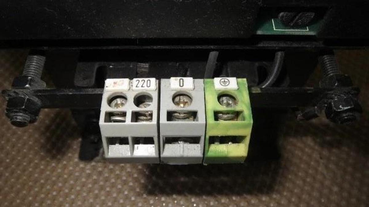 Used LUTZE TRANSFORMER STAB NGS-24V/10AMP POWER SUPPLY 721634