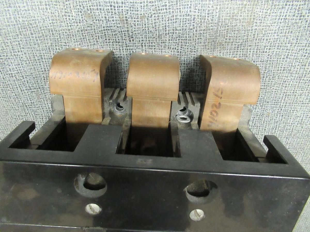 Used GE MOLDED CASE SWITCH TKMA3Y1200 1200 AMP 600 VAC W/ SHUNT TRIP & AUX SWITCH