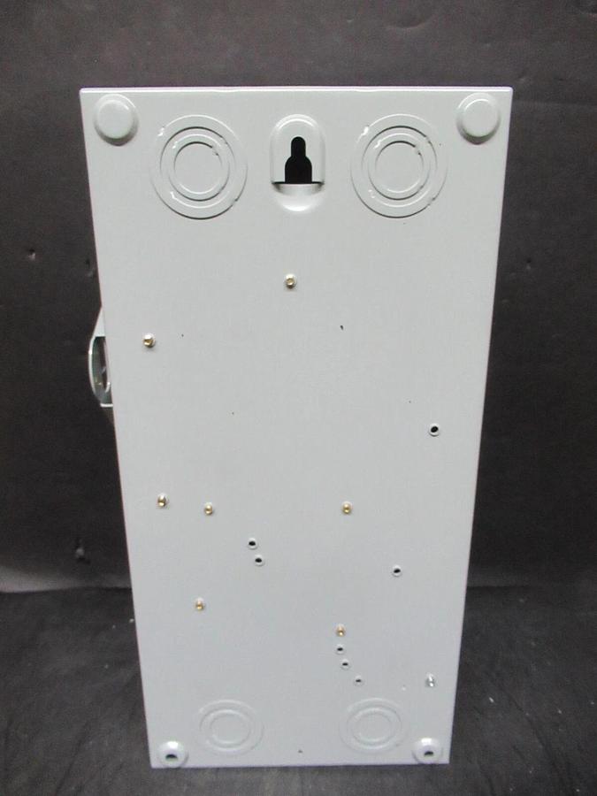 NEW IN BOX EATON HEAVY DUTY SAFETY SWITCH DH221FGK 30 AMP 240 VAC 7.5 HP 2-POLE