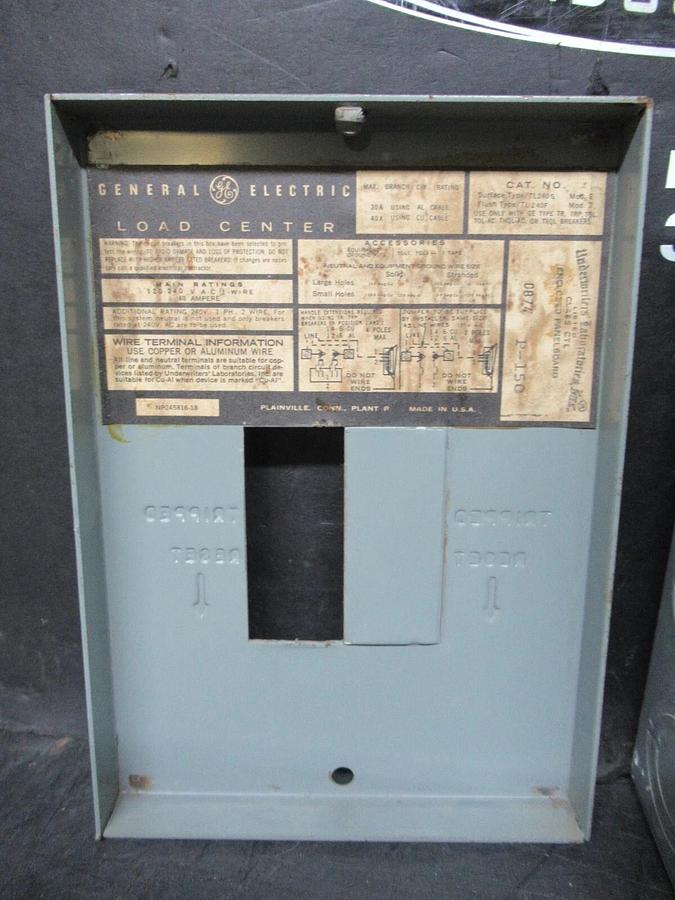 Used GENERAL ELECTRIC LOAD CENTER TL240S 40 AMP 240 VAC W/ 15 AMP BREAKER