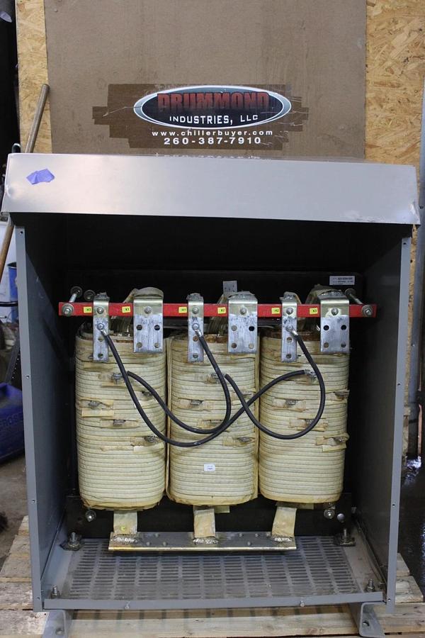 225 kVA SIEMENS TRANSFORMER 3F3Y225D16 HIGH: 480V LOW: 208/120V NEMA 3R 3-PHASE