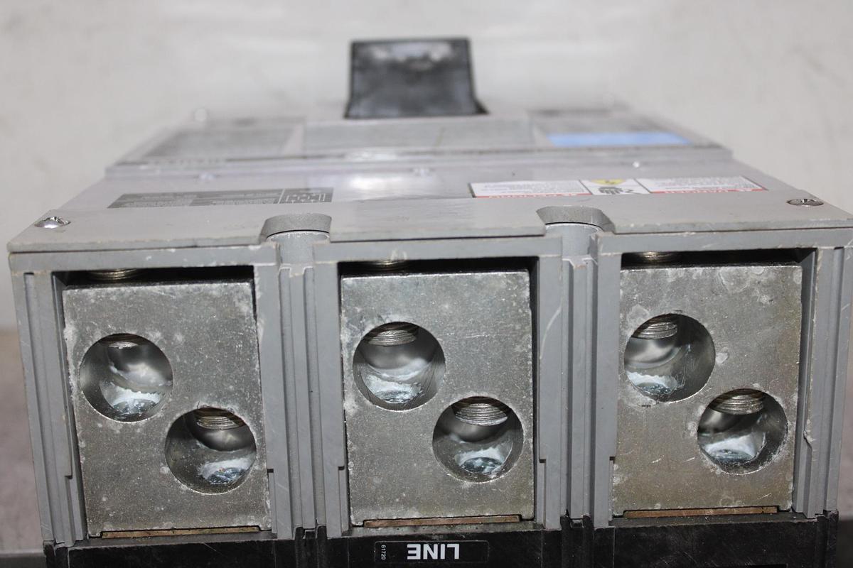 Used SQUARE D I-LINE CIRCUIT BREAKER FA36100 100 AMP 600 VOLT 3-POLE