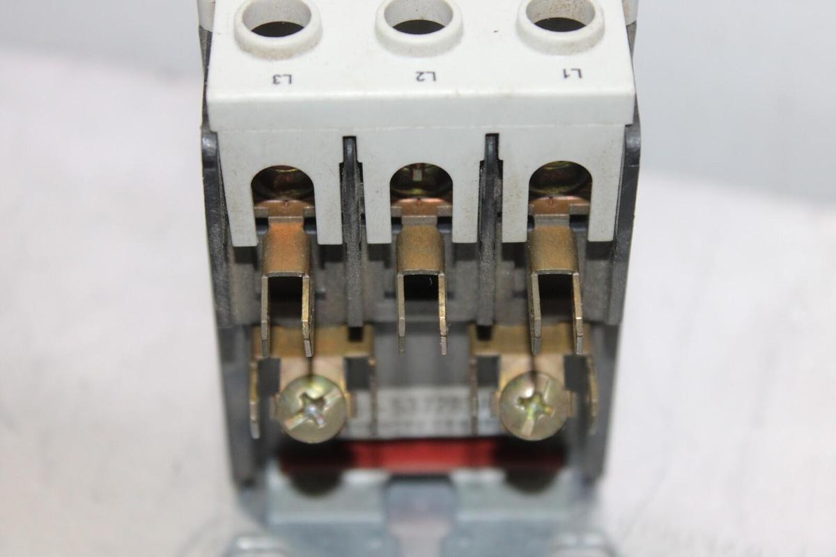 Used GENERAL ELECTRIC CONTACTOR CR453AB3AAA 25 AMP 600 VAC 3-POLE COIL: 110/120V