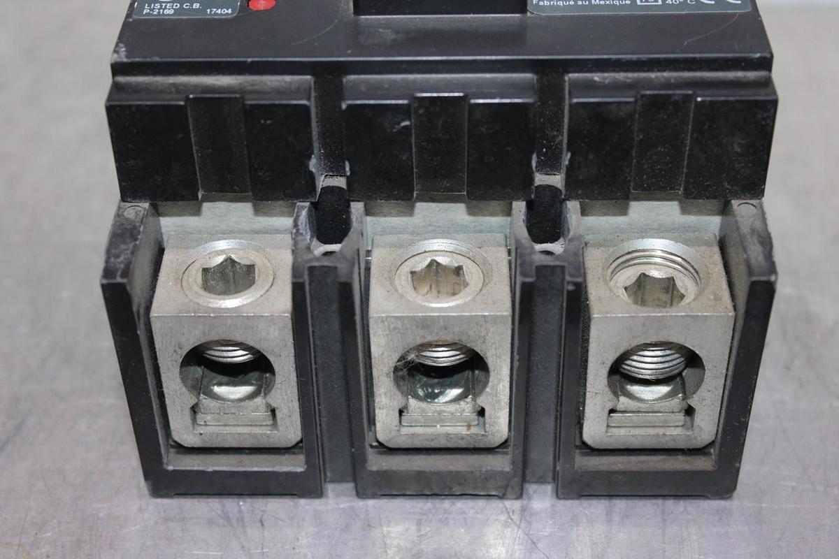 Used SQUARE D POWERPACT CIRCUIT BREAKER QBL32225 225 AMP 240 VAC 3-POLE QB-225