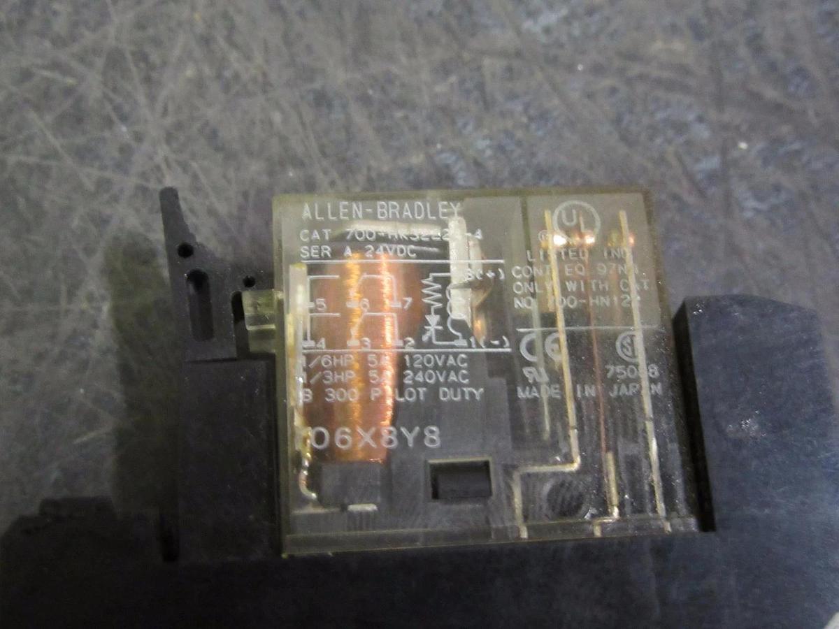 Used (5) ALLEN BRADLEY RELAY SOCKETS # 700-HN122 SER A & 24 VDC RELAY # 700-HK32Z24-4