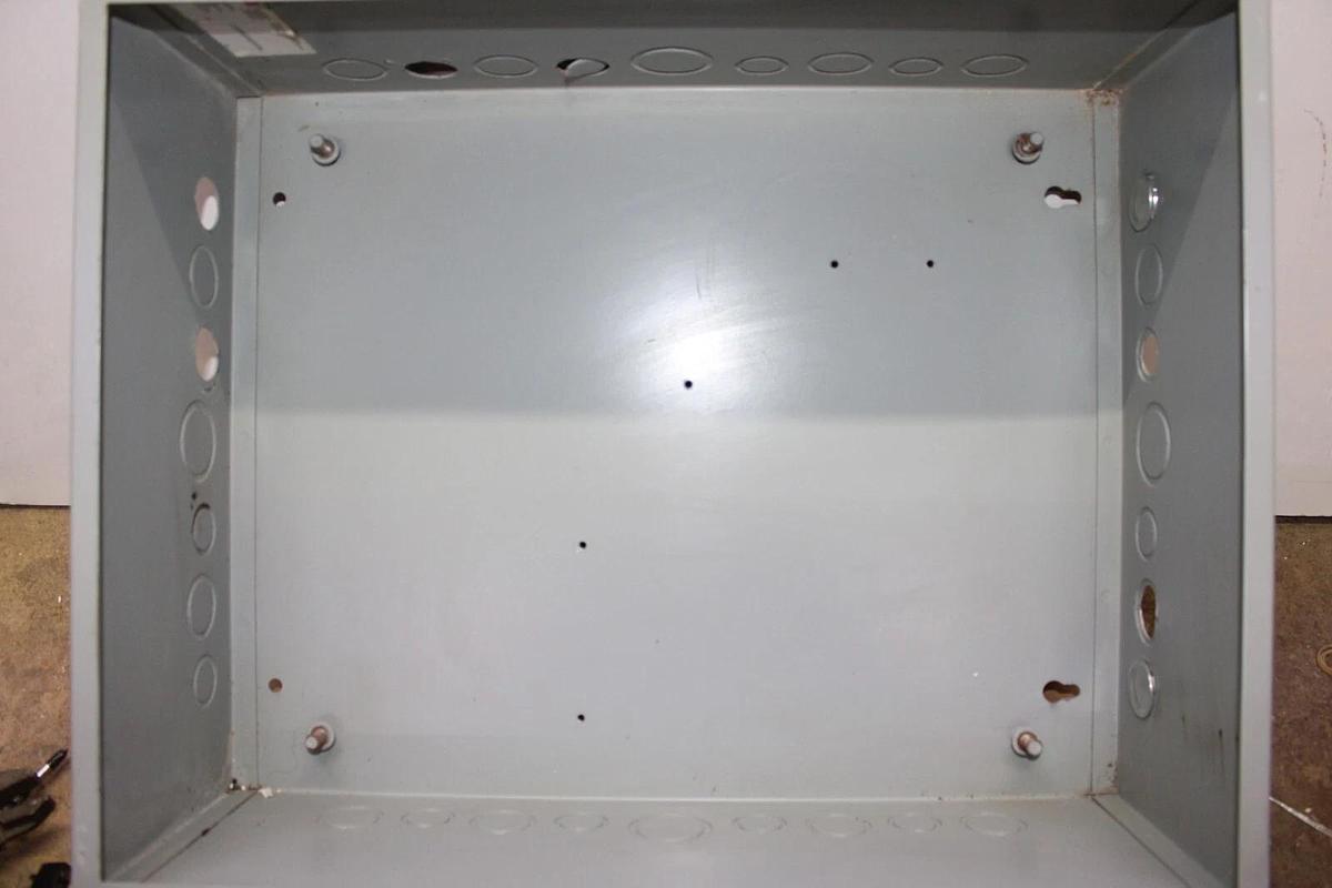 Used HOFFMAN TYPE 1 ENCLOSURE A2016AT1PP 20.5" X 16.5" X 7" W/ KEYS **WARRANTY**