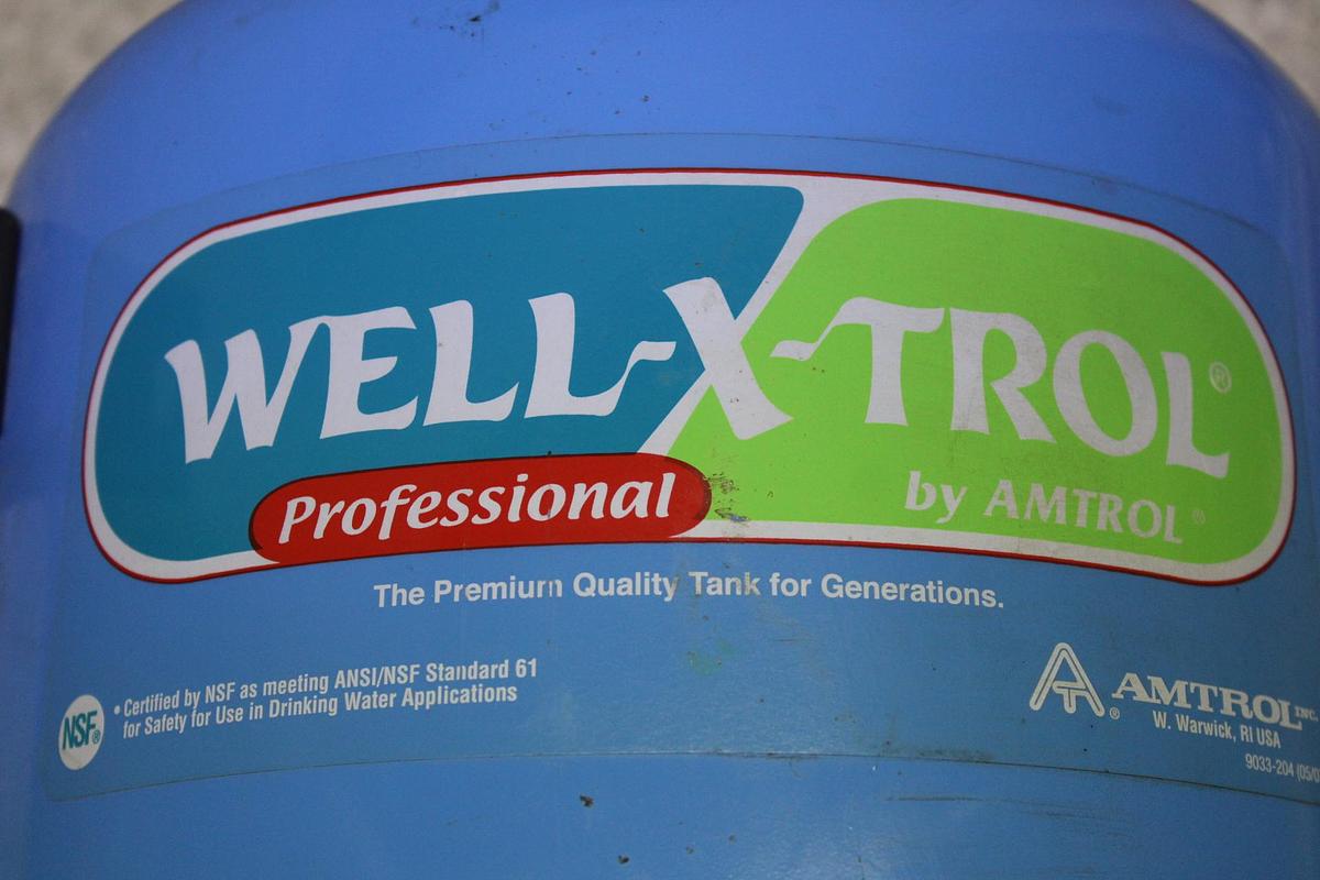 Used WELLXTROL 5.3 GALLON PRESSURE TANK WX105PS 150 PSI