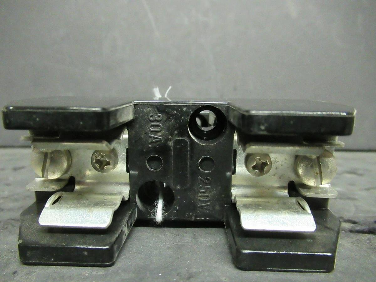 Used LOT OF 2 MARATHON FUSE HOLDER F30A1S FOR 30 AMP 250 V FUSES