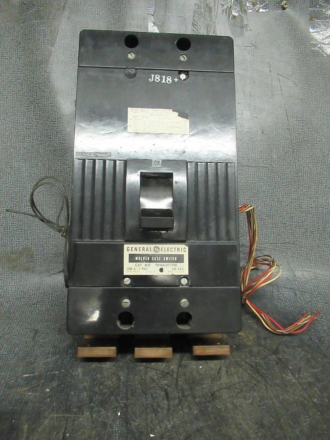 Used GE MOLDED CASE SWITCH TKMA3Y1200 1200 AMP 600 VAC W/ SHUNT TRIP & AUX SWITCH