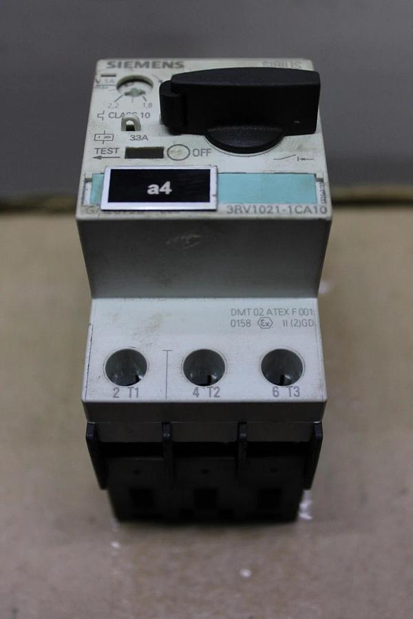 Used SIEMENS MANUAL MOTOR STARTER 3RV1021-1CA10 600 VAC 2.5 AMP 2HP **WARRANTY**