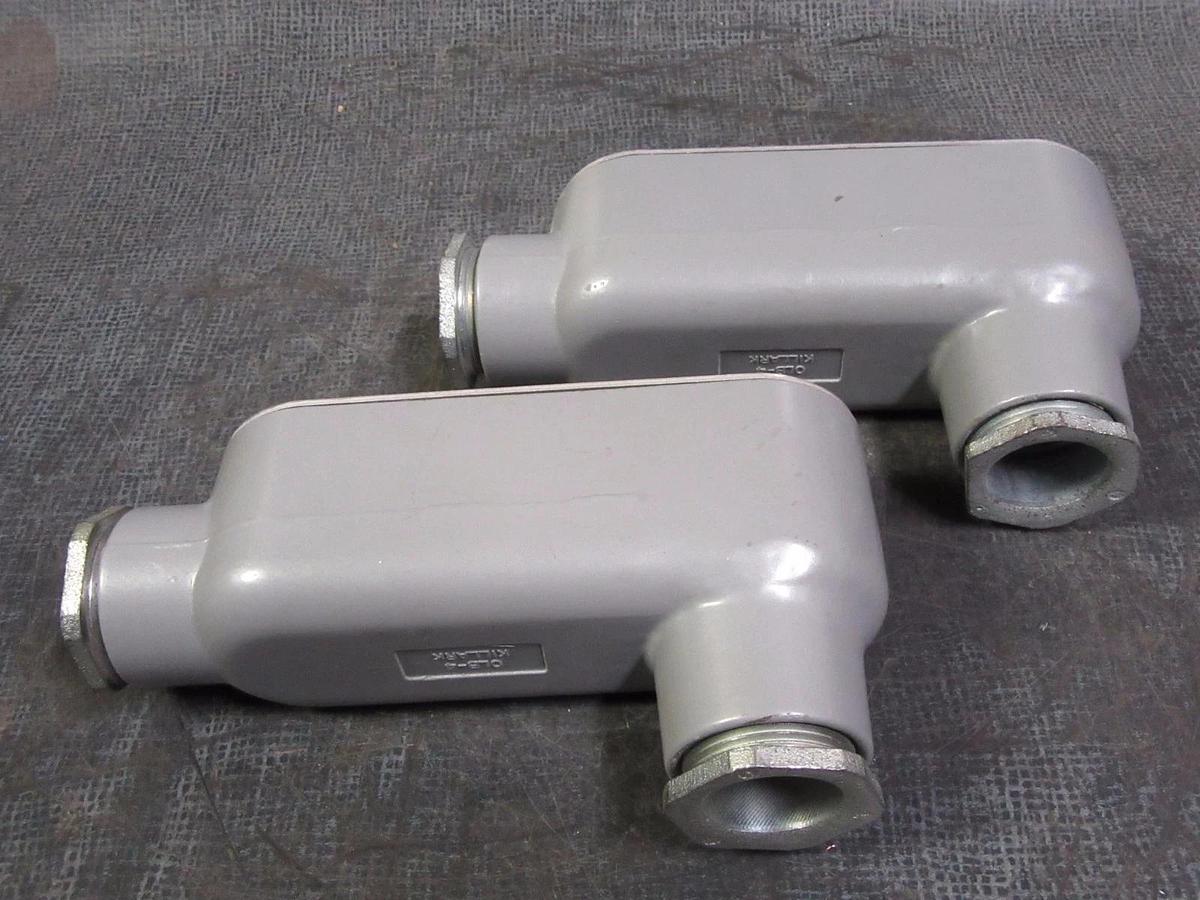 Used (1) KILLARK CONDUIT BODY WITH COVER & BUSHINGS 1 1/4" 28.8 CU" # OLB-4 ; OL-450