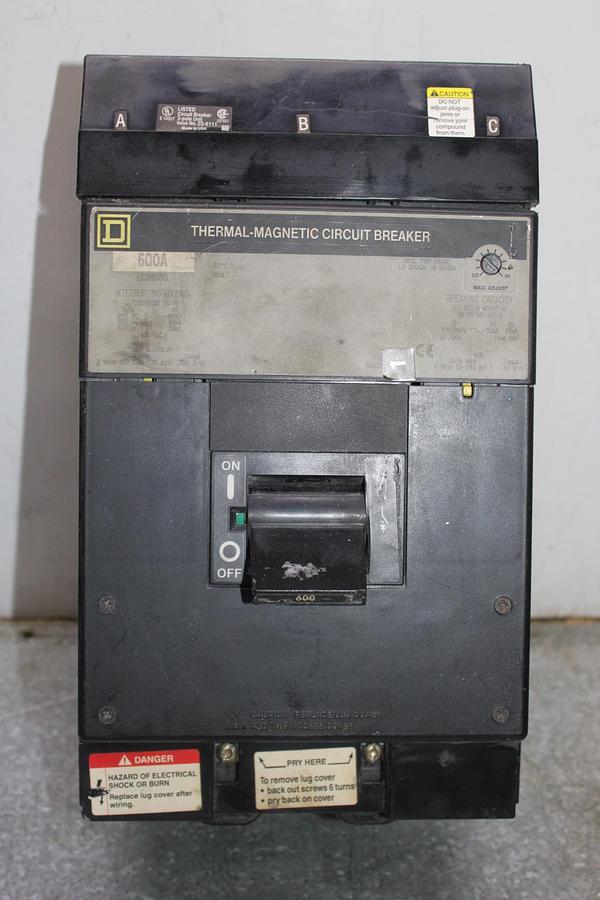 Used SQUARE D I-LINE CIRCUIT BREAKER KA36200 200 AMP 600 VAC 3-POLE