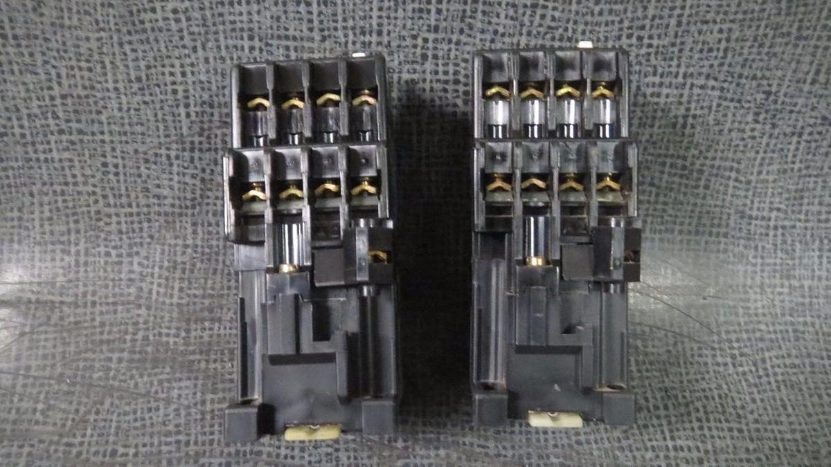 Used ABB CONTACTOR (1) 10 AMP 600 V 3 POLE WITH 110-127V COIL # K71E // # K33/11