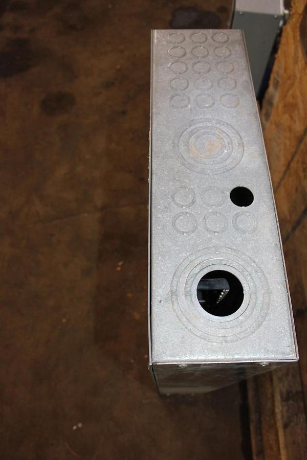 Used SQUARE D TYPE 1 NF MAIN SERVICE PANEL 12106793820100001 125 AMP 30-SLOT 240V