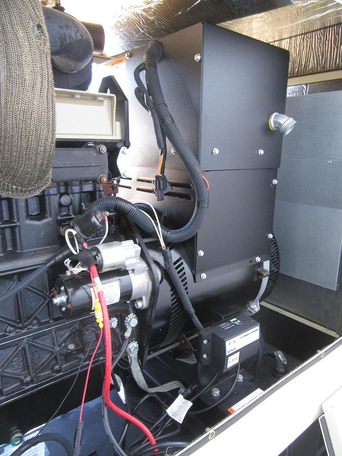Used 20 KW DIESEL GENERATOR KOHLER 120/240V 20REOZK ENCLOSED ONLY 82 HRS