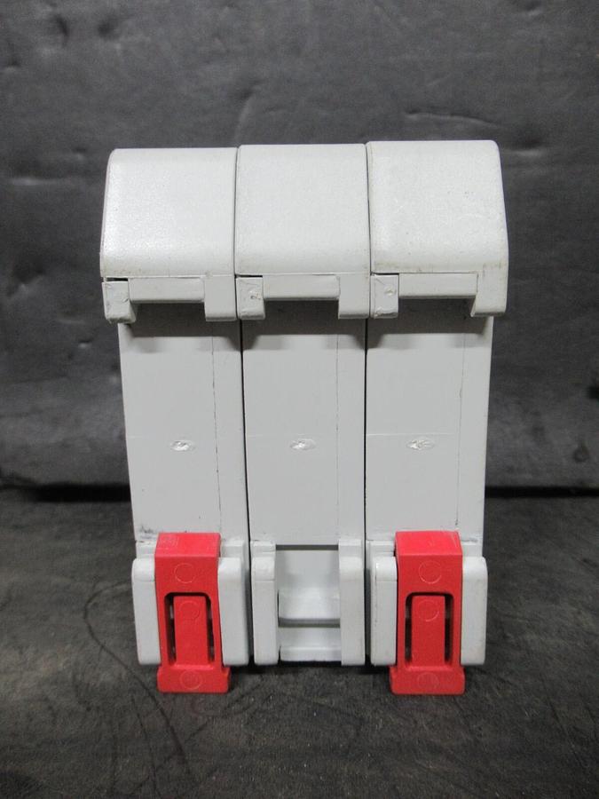 Used BUSSMANN FUSE HOLDER CHM3D 13/32"X1-1/2" 10X38 600 VOLT 30 AMP