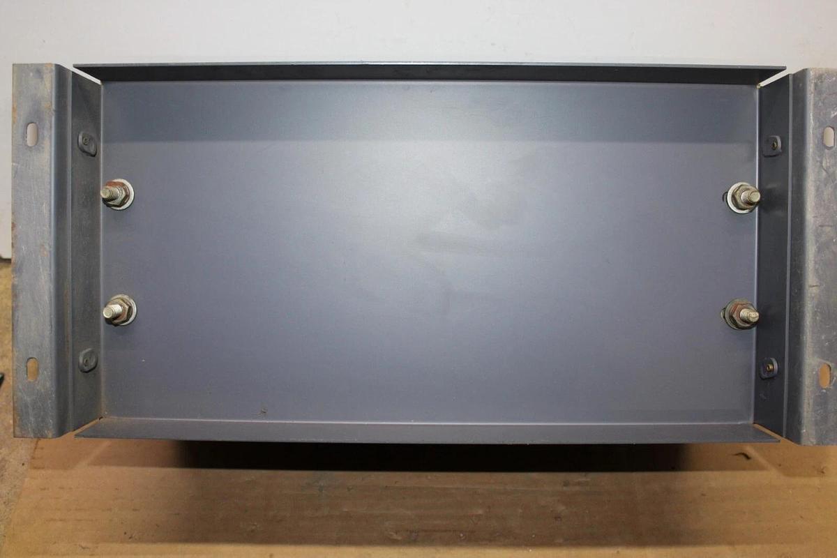 Used CUTLER HAMMER MOLDED CASE SWITCH NB31200N 1200 AMP 3-POLE 600 VAC