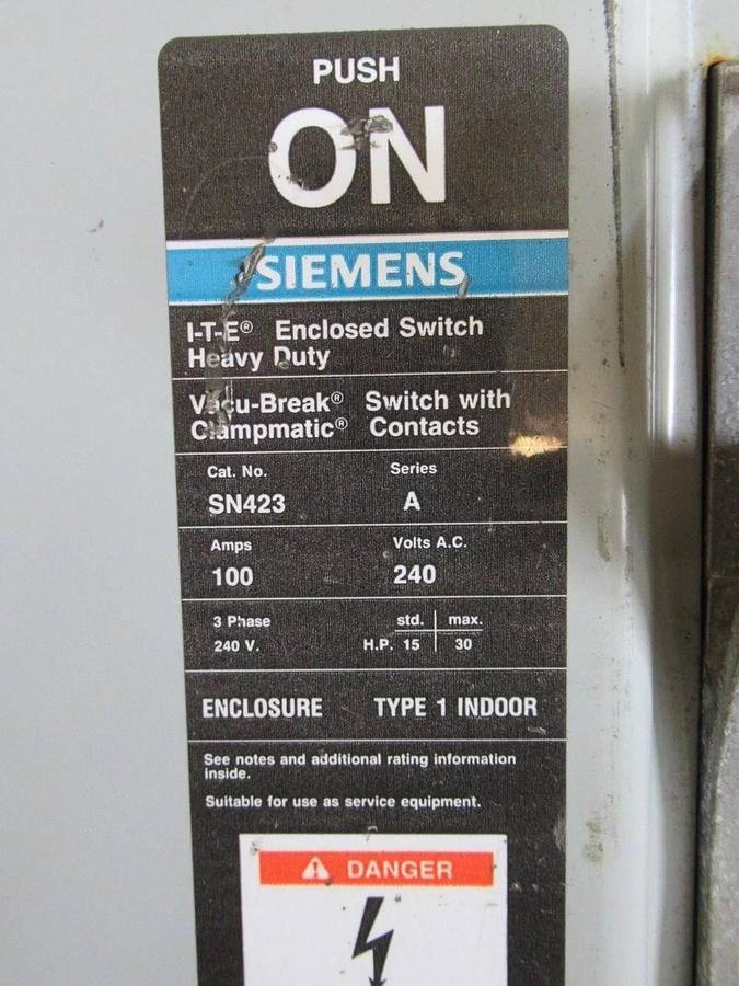 Used SIEMENS FUSIBLE SAFETY DISCONNECT SWITCH SN423 100A 240VAC 2-POLE 30HP TYPE 1