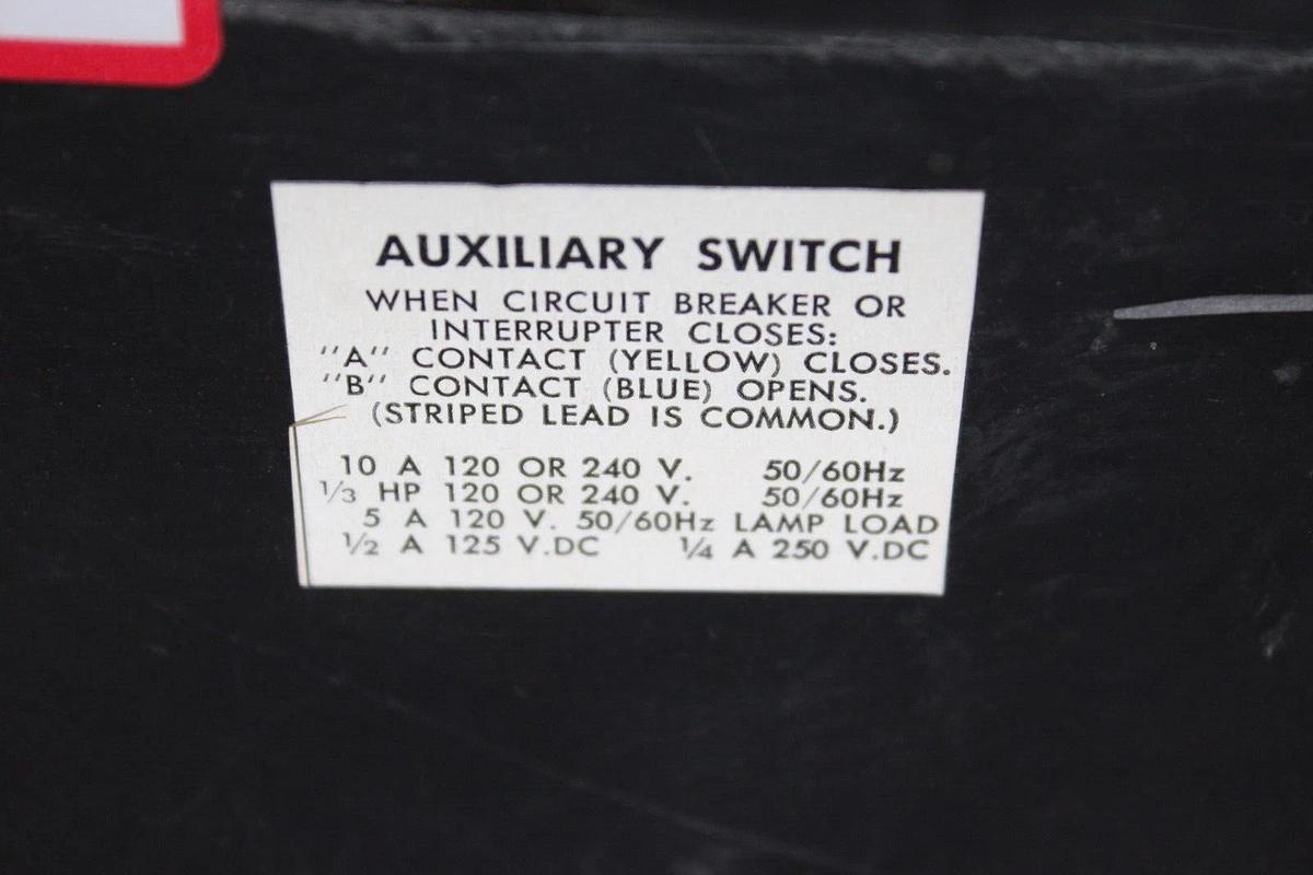 Used SQUARE D DC CIRCUIT BREAKER PAF362000DCM021433 W/ AUX. SWITCH & SHUNT TRIP