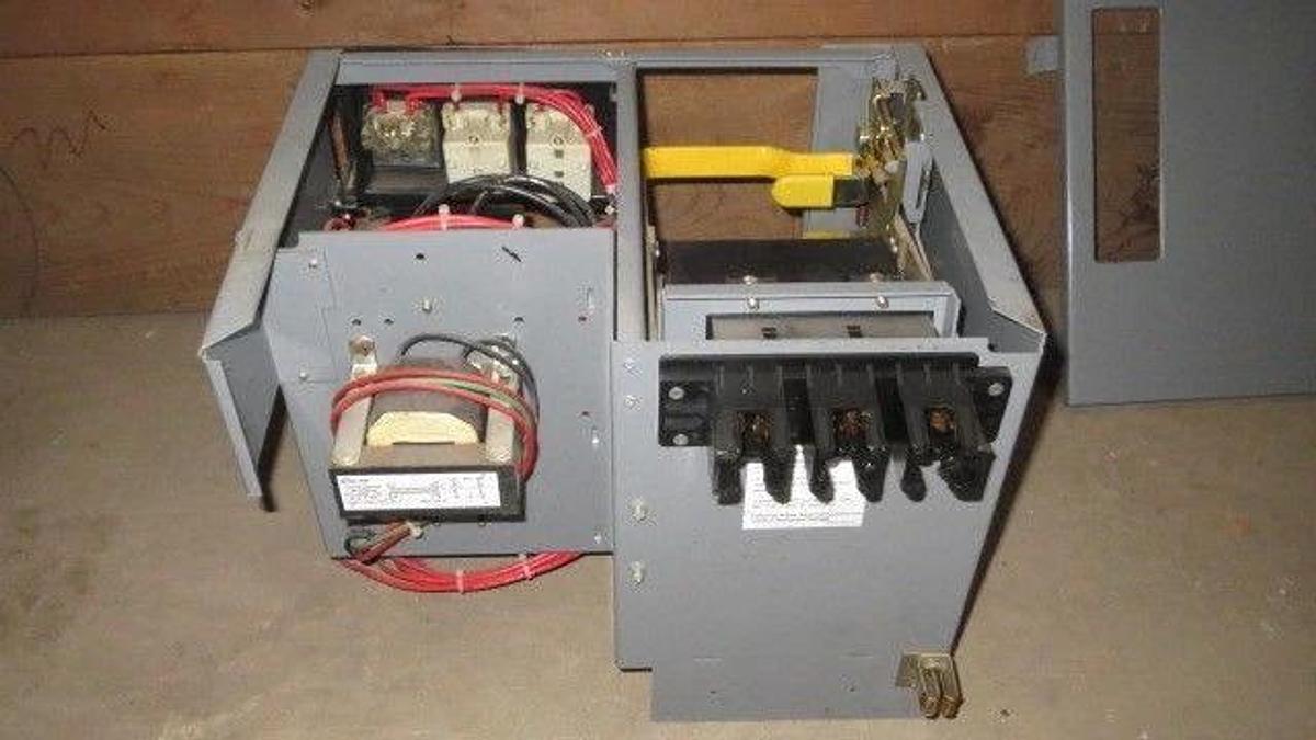 Used SQUARE D 12" MCC BUCKET 480 VAC W/ 30 AMP FHP BREAKER & NEMA SIZE 1 STARTER