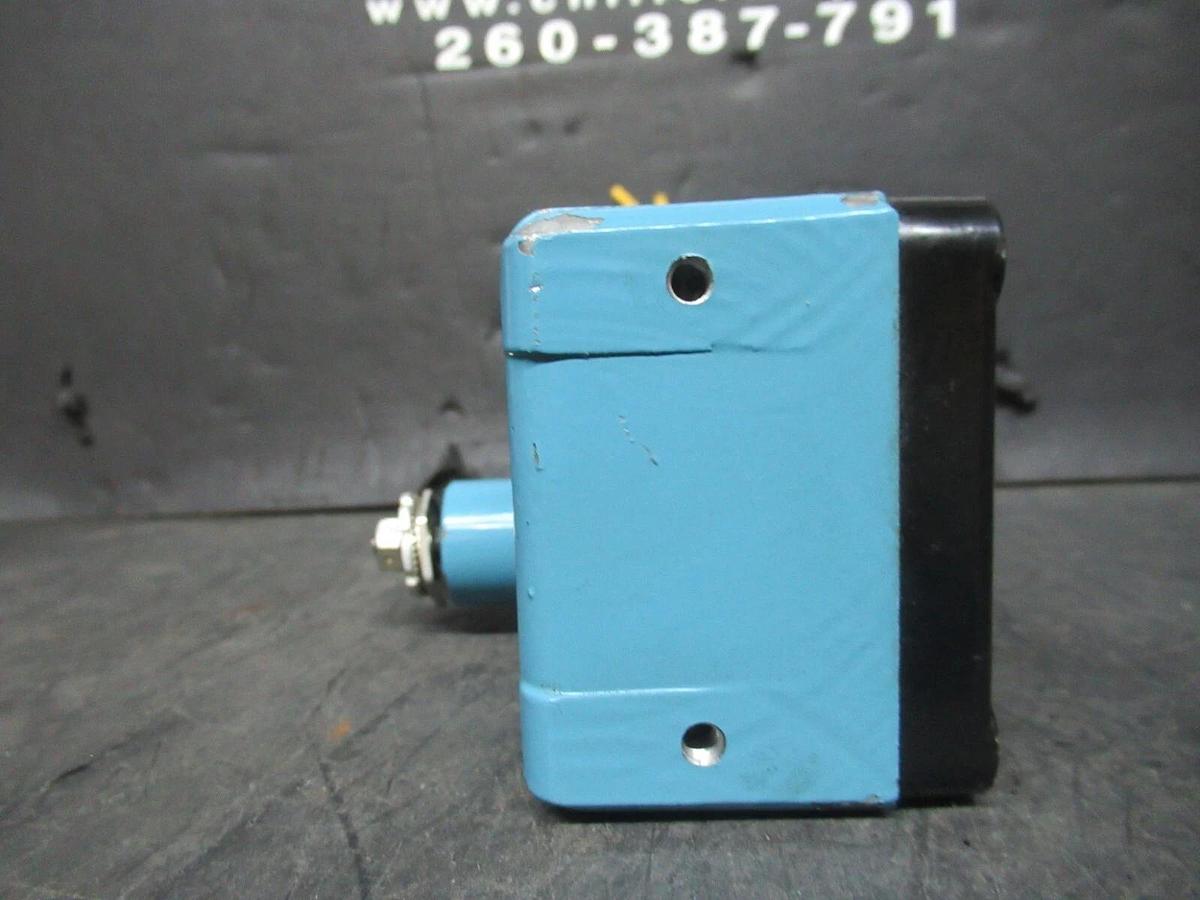 Used HONEYWELL EXPLOSION PROOF MICRO SNAP SWITCH EXA-AR20 20 AMP 480 VAC 2 HP