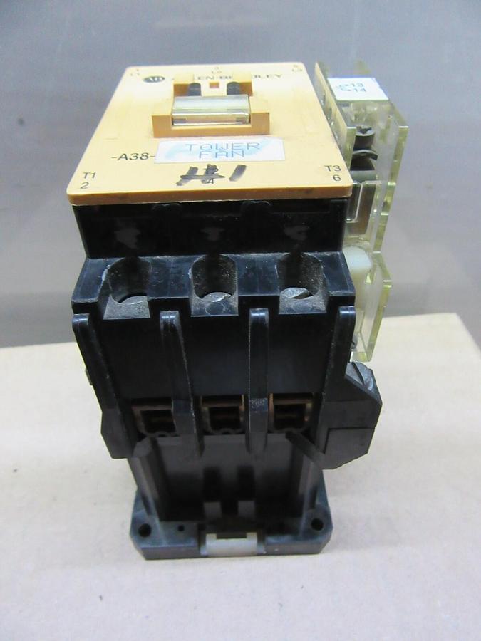 Used ALLEN BRADLEY CONTACTOR 100-A38N*3 600 VOLT 38 AMP 30 HP COIL: 110/120 VOLT